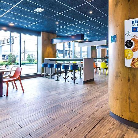 Отель Ibis Budget Paris Coeur D'Orly Airport Экстерьер фото