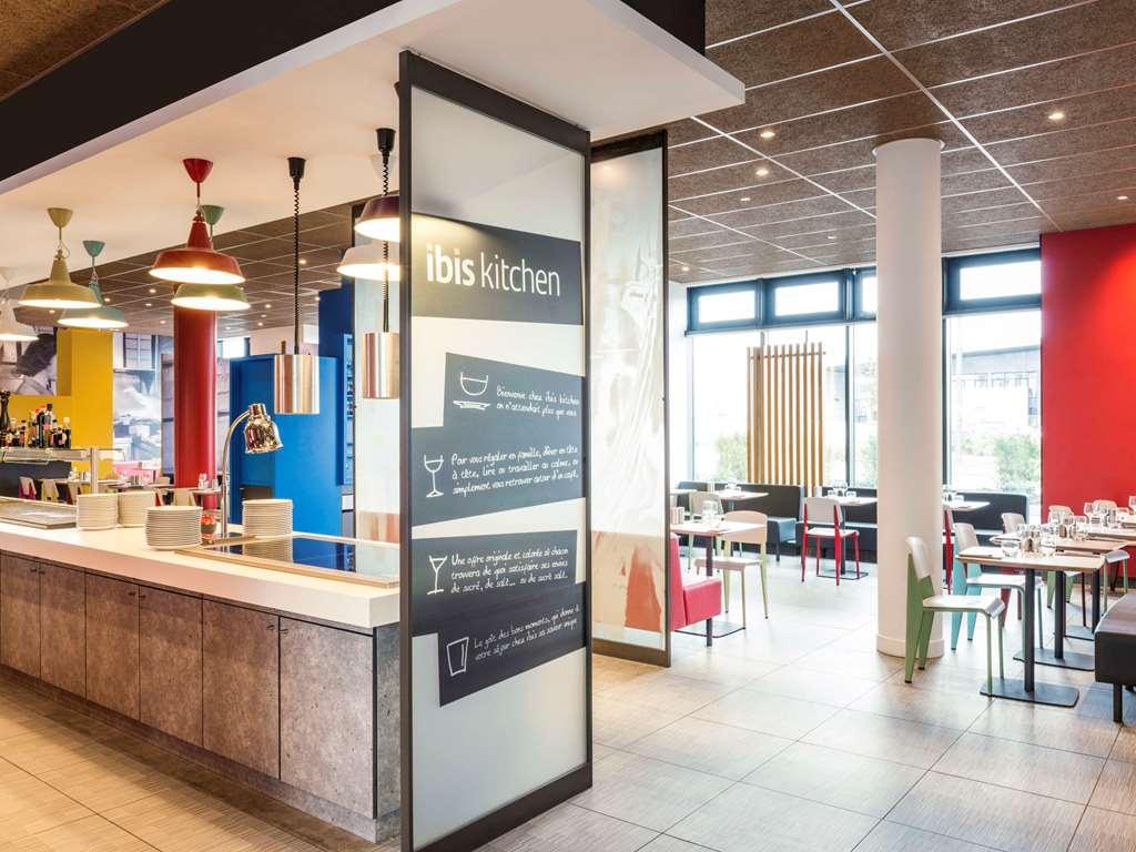 Отель Ibis Budget Paris Coeur D'Orly Airport Ресторан фото